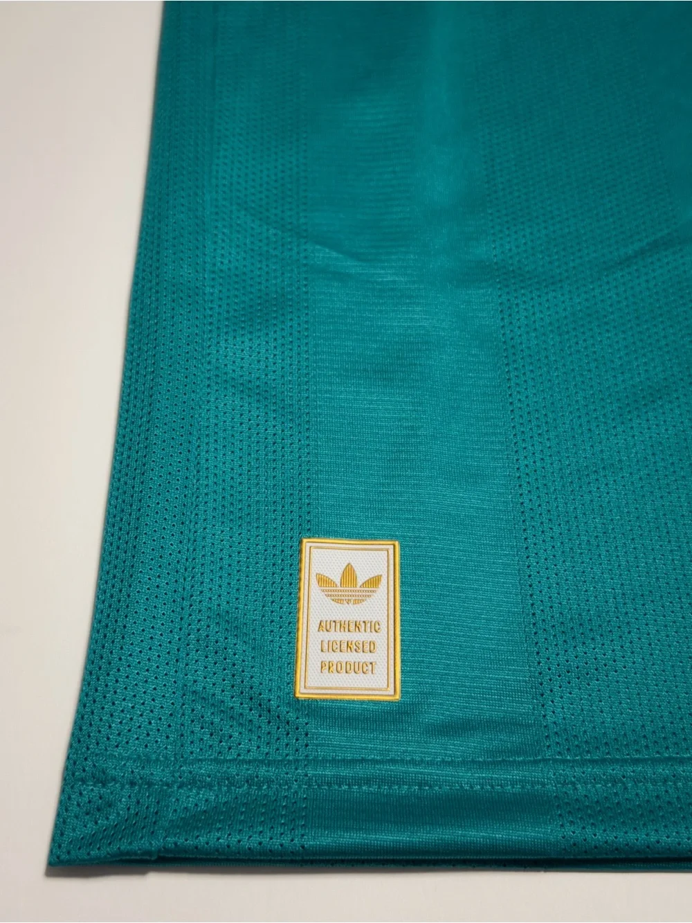 Adidas Liverpool FC 25/26 Third authentic jersey Sz M JV6427